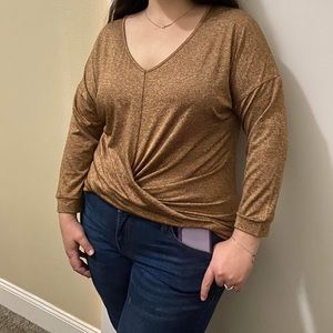 Pretty top bought it but never wore it was too short for me